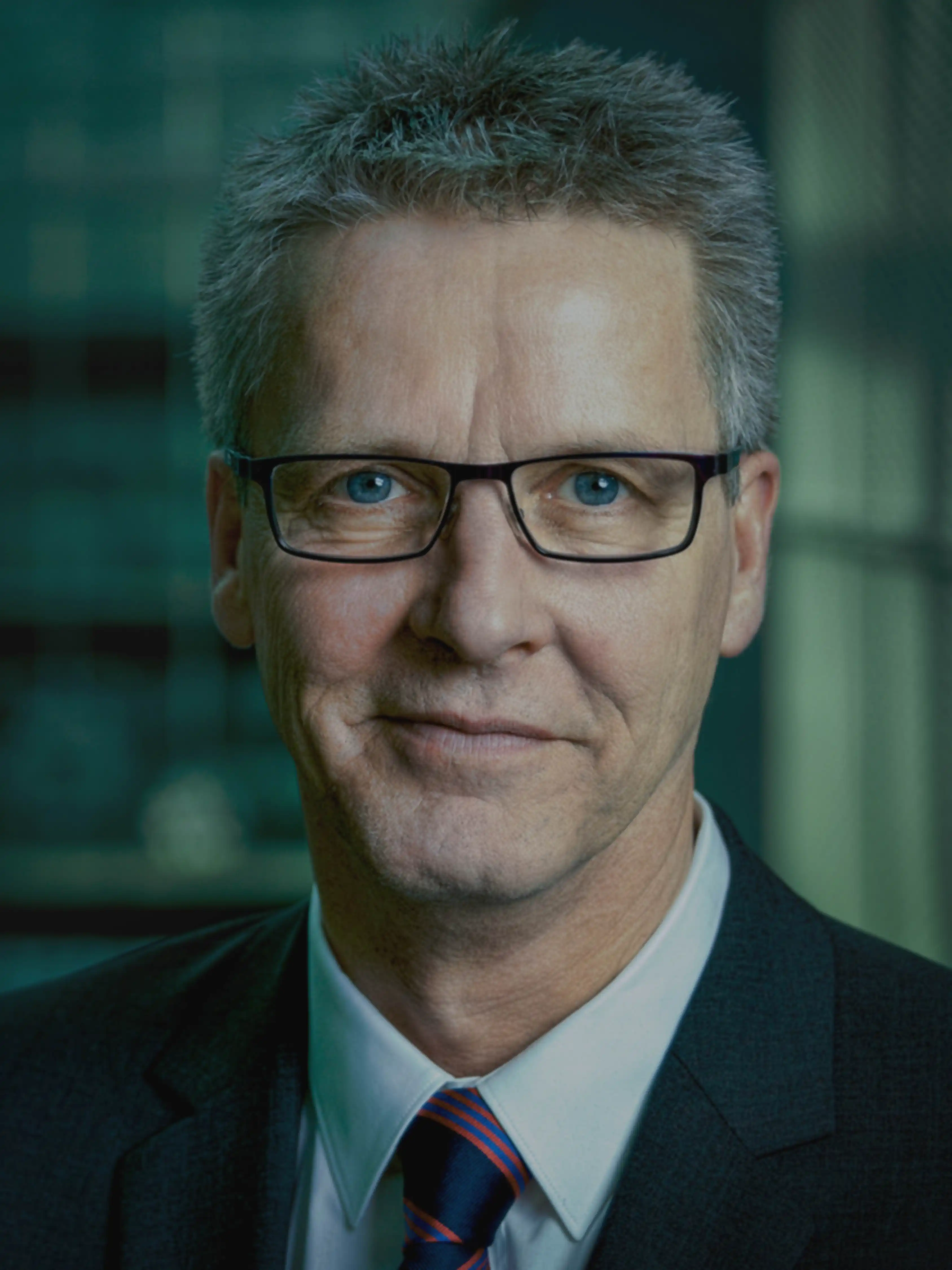 Portrait eines männlichen PRInnovation Teamitglieds