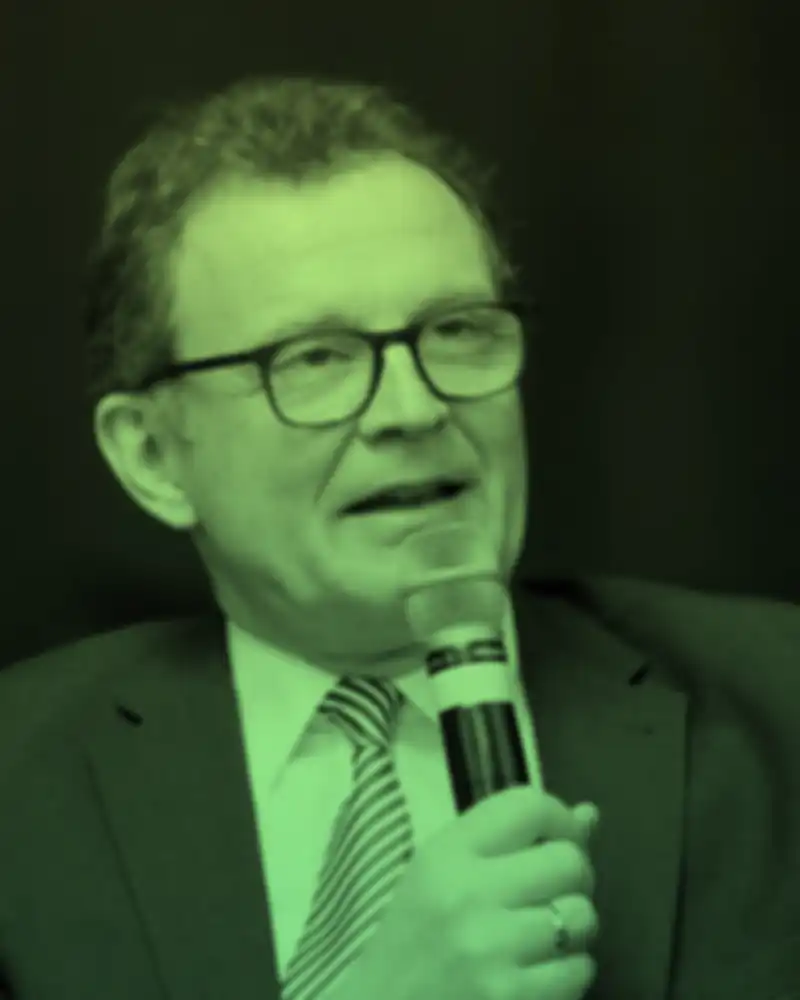 Manfred Schubert-Zsilavecz